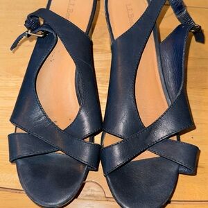L.L. Bean Women's Dark Blue Strappy Sandals